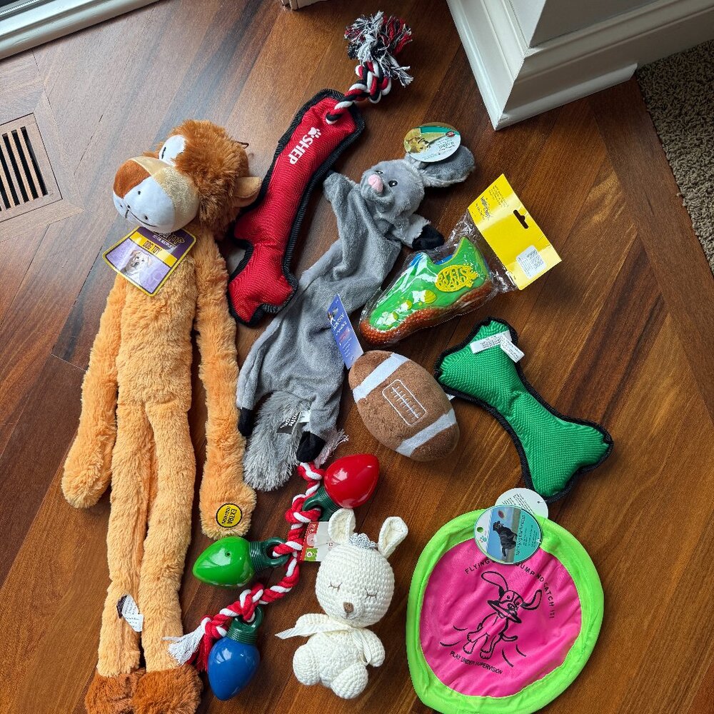 NEW Lot of 9 Assorted Dog Toys